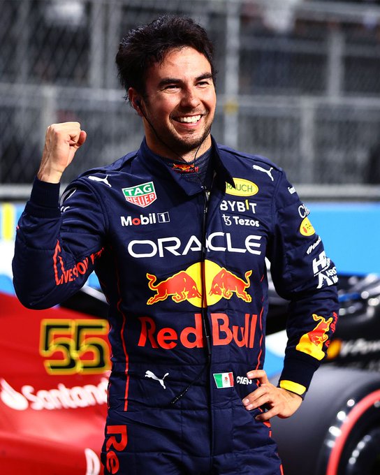 Torkoloco's tweet image. (P1) PER 🇲🇽🍾

#ChecoPérez se lleva su primer victoria en esta temporada en el #GPArabiaSaudita 

#ChecoIsALegend