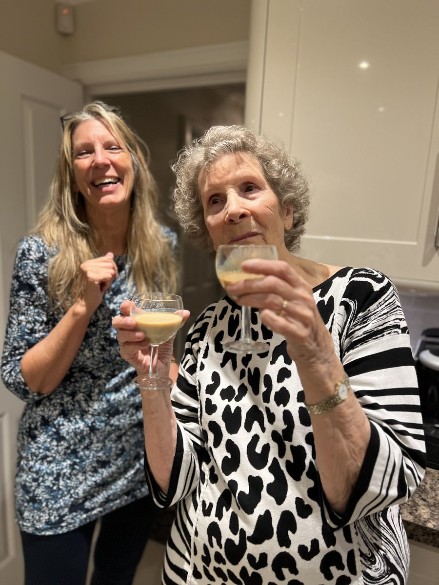 Happy Mother’s Day to my heroes ~ 🌹