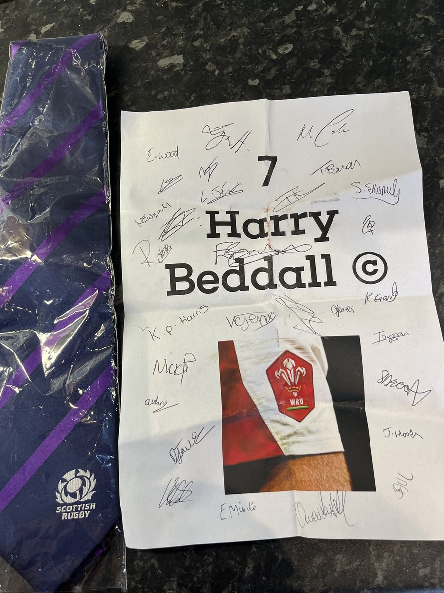 RichardBeddall's tweet photo. Great win 31-24 for Wales U18’s vs Scotland U18’s, proud day for Harry Captaining Wales @HartpuryRugby @stpetersrfc @insmanagementuk @PEatCardiffHigh @NextGenXV @LeicesterTigers https://t.co/LSHycz8htk