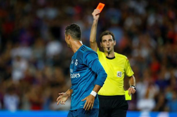 MystiqueJerseys's tweet photo. 💥El Clasico Giveaway💥

If there are more than two yellow cards, we are giving away a Mystery Football Shirt! https://t.co/s6kAUEURIL 

To enter 👇

🔄 Retweet our post
🤝 Follow us https://t.co/cZ1we6cz0N