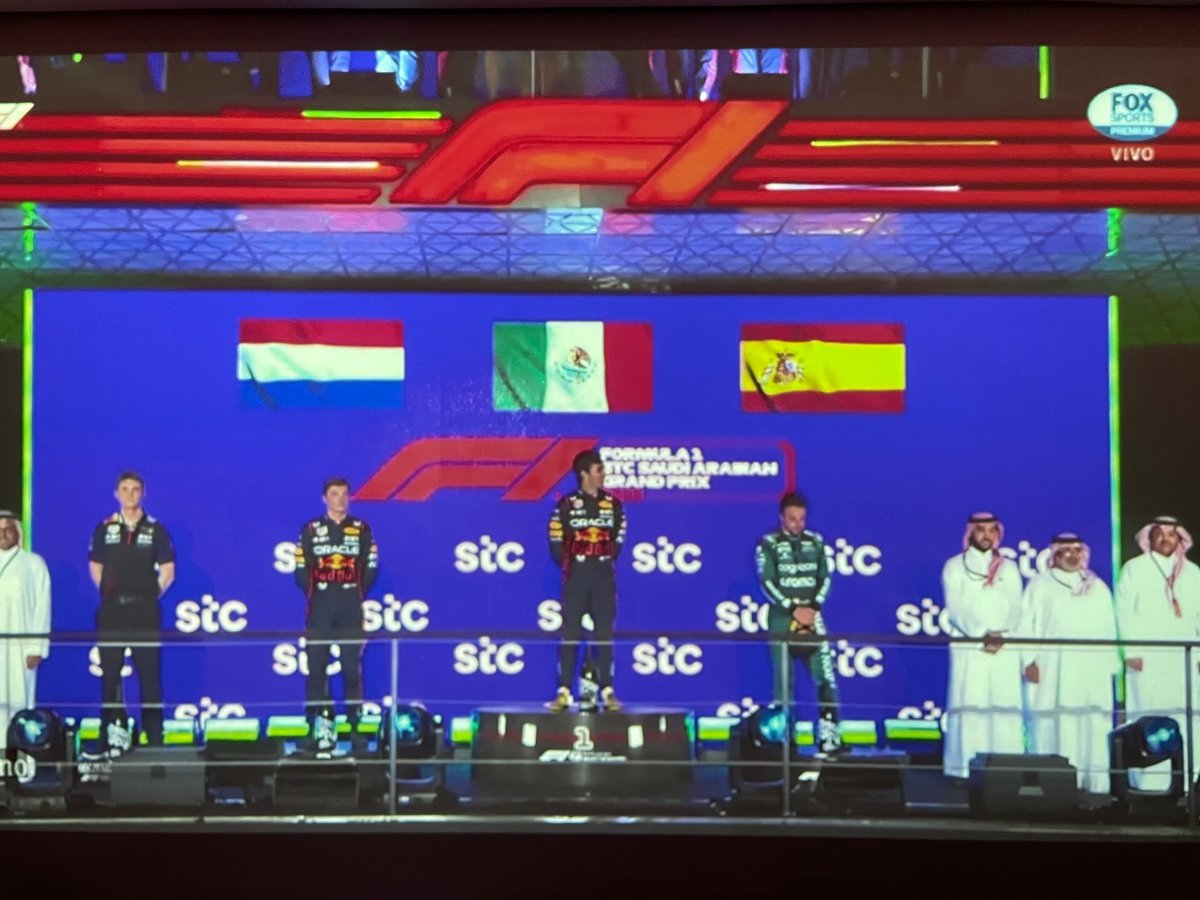 Guillermovilla7's tweet photo. Bien Checo!!! Viva Mexico Cabrones!! @SChecoPerez https://t.co/LXQFJiPSNU