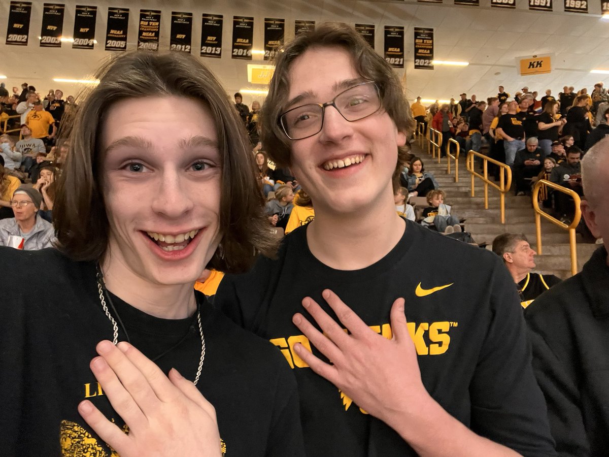 IsaacWh72624411's tweet photo. WE LOVE YOU CAITLIN CLARK #NCAAWBB #MarchMadness #Hawkeye https://t.co/P2mNZ2kmX8