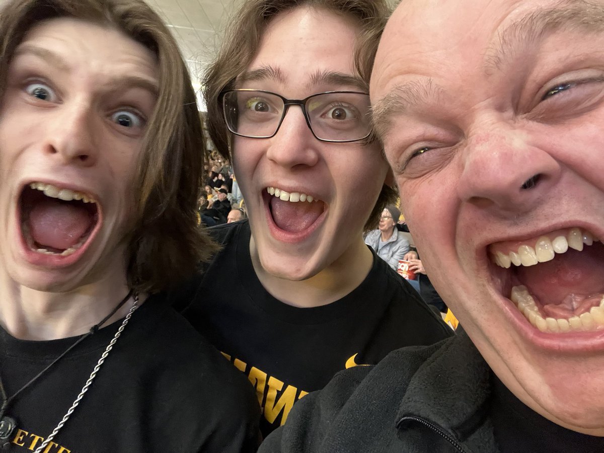 Shmukeee's tweet photo. put us on the griddy cam row 20 section JJ #NCAAWBB #MarchMadness https://t.co/8G0uP60xmr