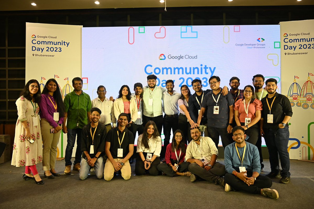 gdgcloudbbsr's tweet image. Here&apos;s the entire team behind our Cloud Community Day Bhubaneswar 2023 who worked really hard to pull off this event so smoothly! Kudos to the entire team, we hope you all had a great time.

#gdgcloudbbsr #ccd2023bbsr #gdgbbsr