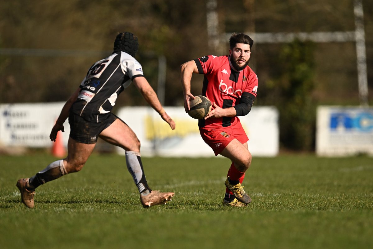 OldRedsRFC's tweet photo. ⬇️ Photos ⬇️

A close battle at Scotland Lane yesterday, here are 10 from the day 👌

📸 - @blowfish_photo

#UTR #winningways #thefacials https://t.co/soJAzhfZcP