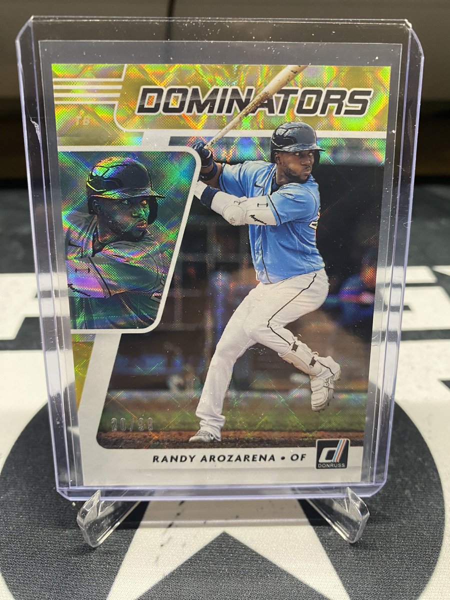 collecttoppgunn's tweet photo. Decided to open some 2021 Donruss Baseball hobby packs I have had sitting around. Here are some of the highlights! DMs open for offers! @CardPurchaser @sports_sell @ILOVECOLLECTIN1 @HobbyConnector @connections_sc #Panini #donrussbaseball #unleashed #dominators #MLB #WBC https://t.co/KMCrYLu43V