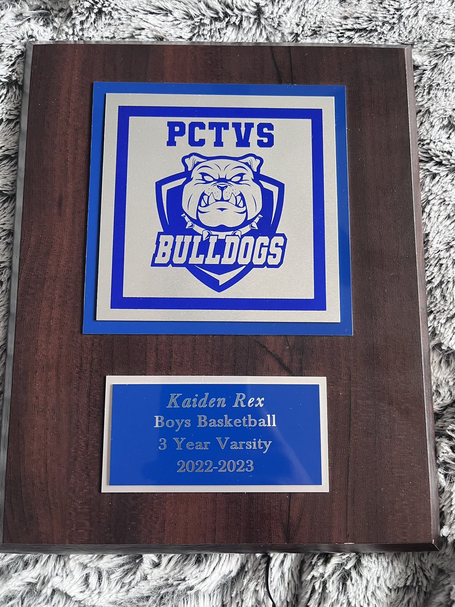 kaiden_rex's tweet photo. A reminder for this year to remember how far my team and i made it within both sports , also to remind im still a mulit sport athlete #thankyouseniors @PCTI_BBasketbal https://t.co/Wo5uR5aHhb