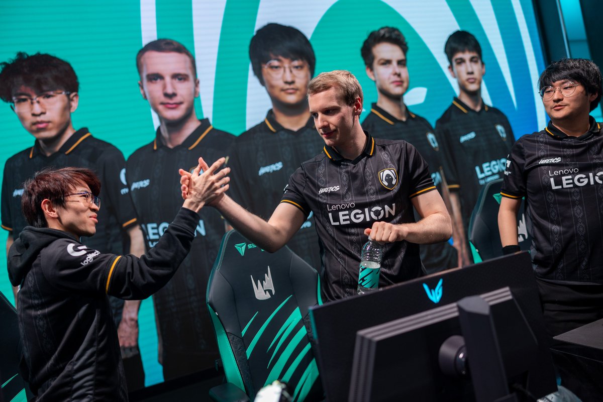 Team Heretics tweet media