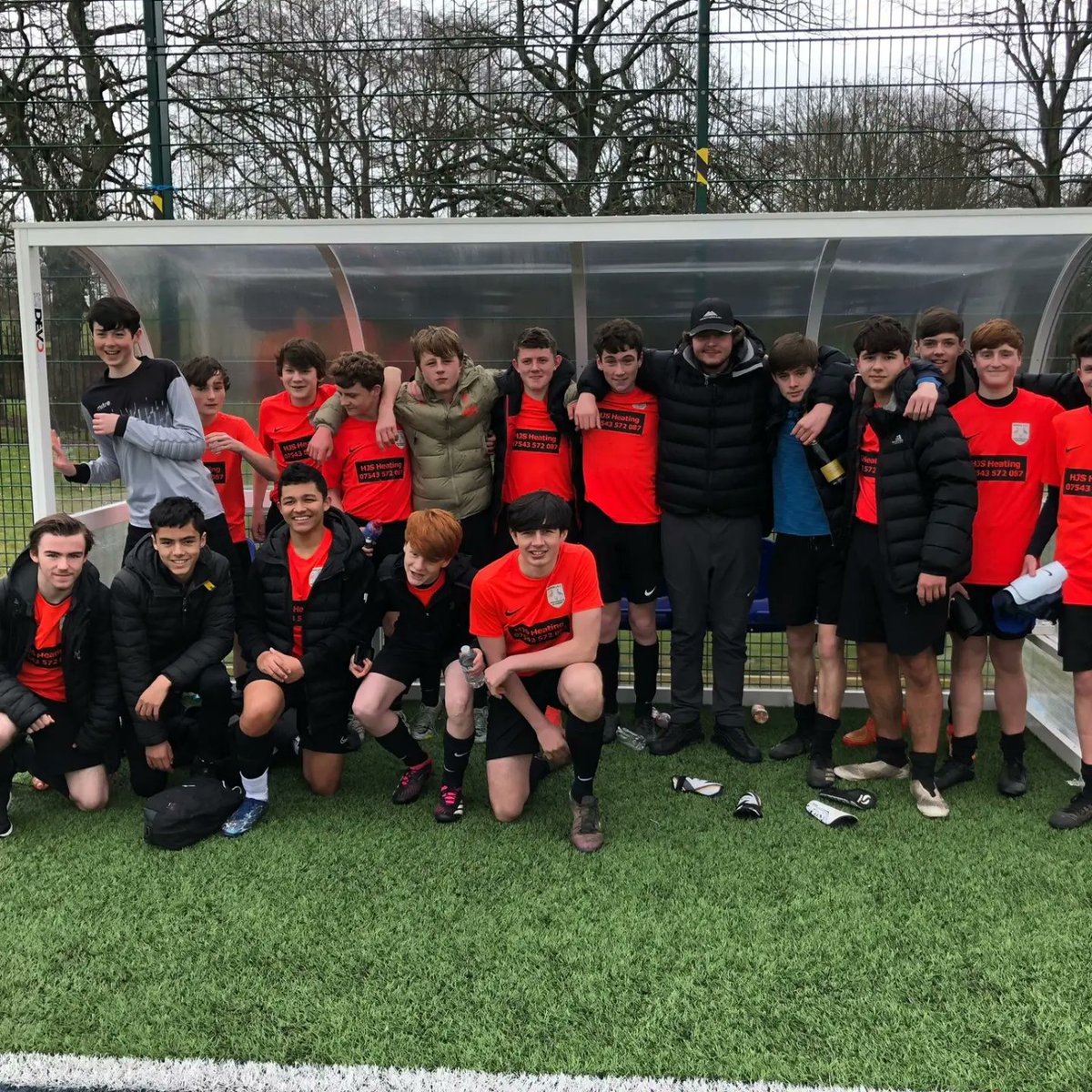 Well done to our amazing squad for winning their league today. What a great bunch of lads &amp; parents, it's been a great season and we look forward to playing in the cup <a href="/heronjuniorfc/">𝙃𝙚𝙧𝙤𝙣 𝙅𝙪𝙣𝙞𝙤𝙧 𝙁𝙤𝙤𝙩𝙗𝙖𝙡𝙡 𝘾𝙡𝙪𝙗</a>