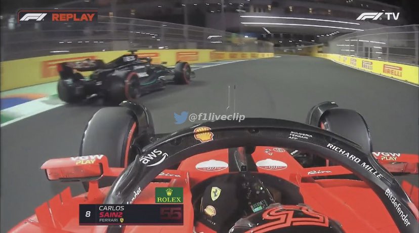 Ayer no sancionaron a Russell por literalmente joderle la vuelta a Carlos, pero hoy si sancionan a Alonso para beneficio de Mercedes. La mafia que tiene montada Toto Wolff con la FIA es descomunal.