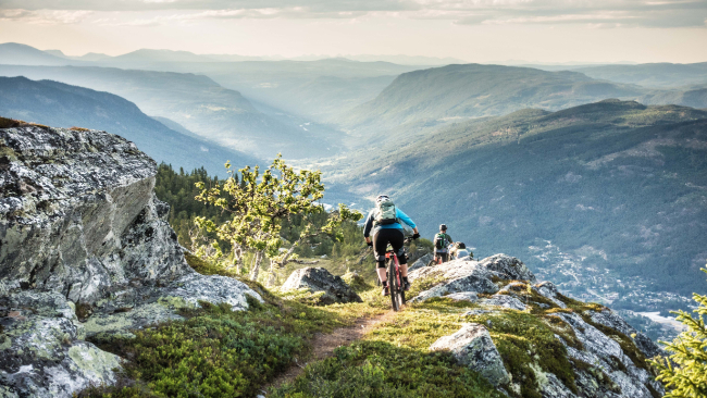 CycleActive's tweet photo. Norway – Mountain Bike Holiday - https://t.co/WimRq3yroS
Surrounded by 1100m high mountain plateaus, which lead into perfectly graded wooded valley sides all the way down to 150m https://t.co/nk3ITvmO4X