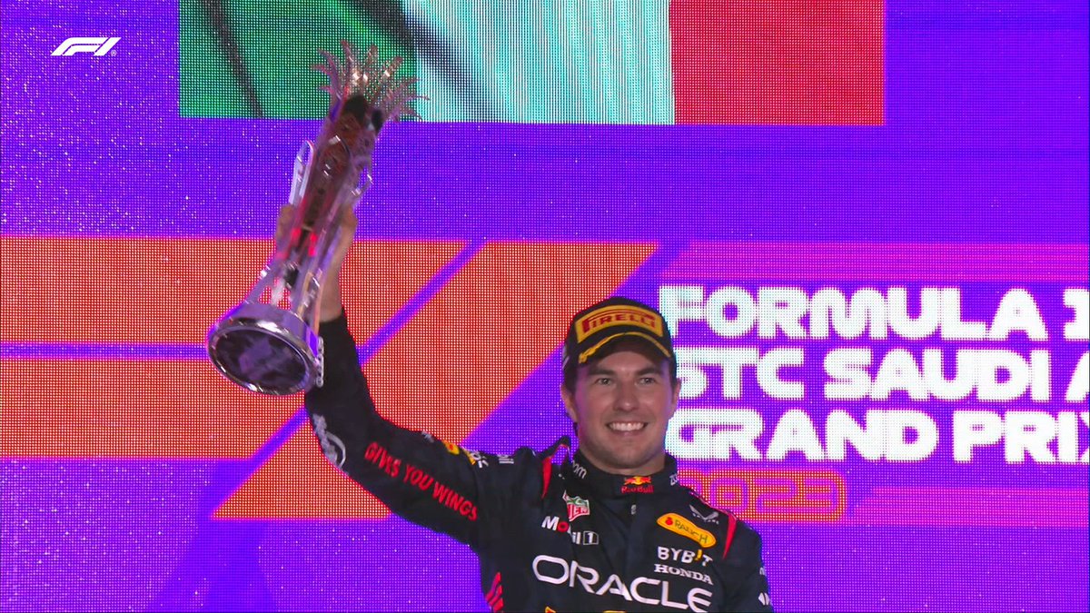 soyateneadeisla's tweet photo. ¡Felicidades @SChecoPerez, lo hiciste de nuevo! 🙌🏻

Una vez más pones el nombre de México 🇲🇽 muy en alto, coronándote como el gran campeón 🏆🥇del #SaudiArabianGP. ¡Estamos orgullosos de tu esfuerzo y constancia! https://t.co/HyMS5sMyyJ