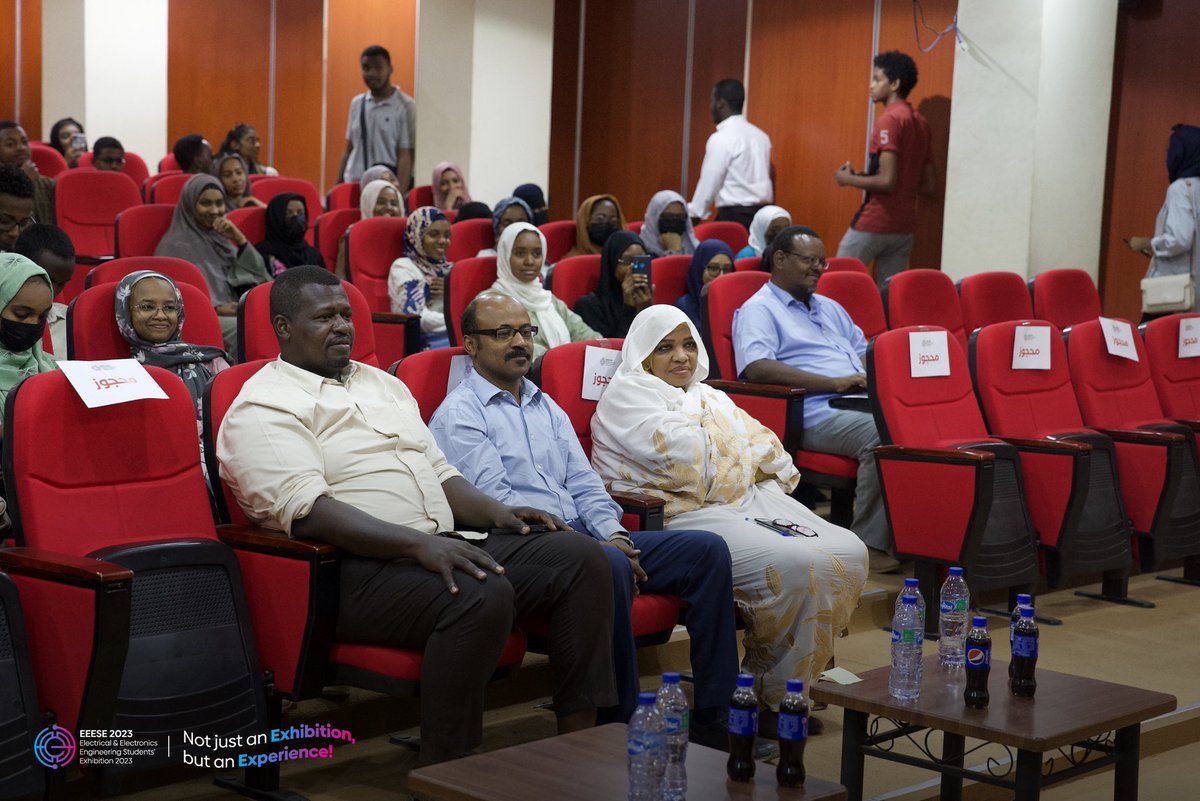 eeeseuofk's tweet photo. Today witnessed the first activity and program of the new session of exhibitions for students of the Electrical and Electronic Engineering Department - EEESE - which included a number of programs and paragraphs: https://t.co/PpGuzcp0QW