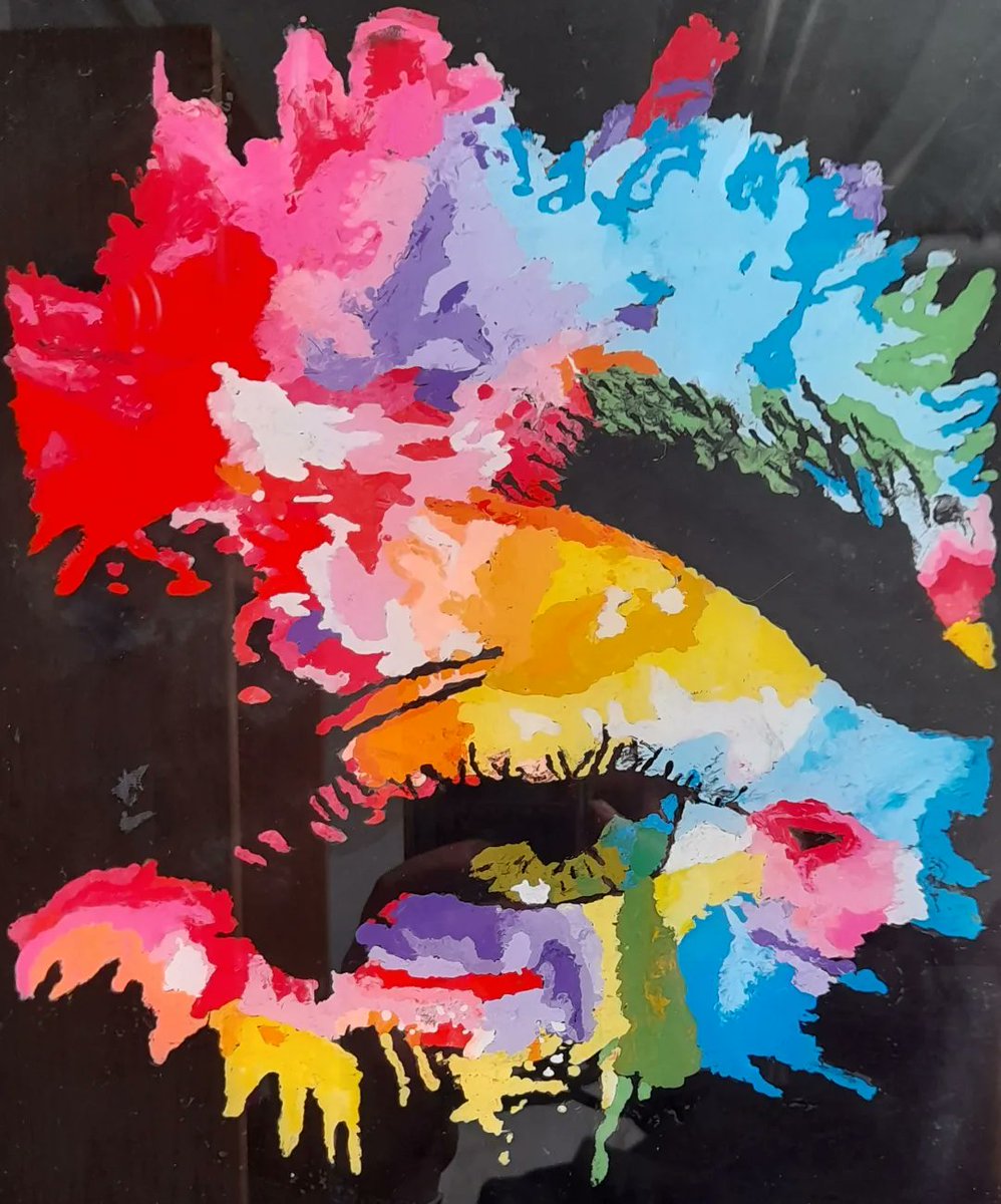 Micky7412's tweet photo. The first pic is my painting , the second ( original) is a photo work from my best friend @keksrainbow . On this photo is @Ashton5SOS eye .
And the last pic is they are our two projects together
#art #5SOS #5sosart #ashtonirwin #5sosedits #photoart #painting https://t.co/5V1IgSPzu3