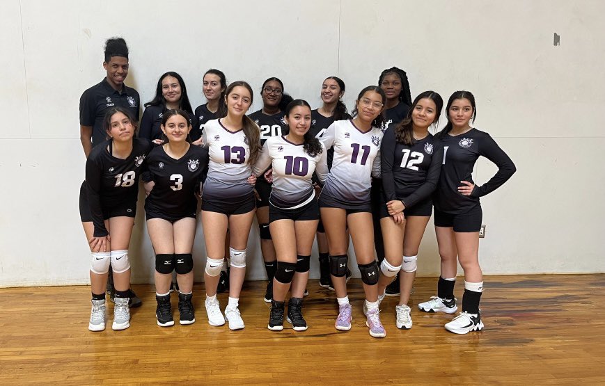 LegacyVC's tweet image. Another Legacy tourney in the books ✔️💜

Nothing beats when the gym is packed with Legacy teams!! 🎉🥰💜

#iamlegacyvbc #legacyvbc #legacyvbc #volleyball  #volleyballplayer #volleyballboys #volleyballislife #volleyballplayers #volleyballteam #volleyballgame #volleyballlife