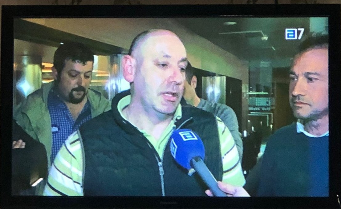 ovizapico's tweet photo. La semana en 4 imágenes:
➡️ martes, en la Junta con los trabajadores de UGT Vareser.
➡️ jueves, en Langreo reclamando mejoras ferroviarias y urbanísticas
➡️ sábado, en Ribadesella #Pueblu se suma a #ConvocatoriaPorAsturias
➡️ domingo, feria ganadera en Quirós #MedioRuralVivo https://t.co/b5S8G49WaZ