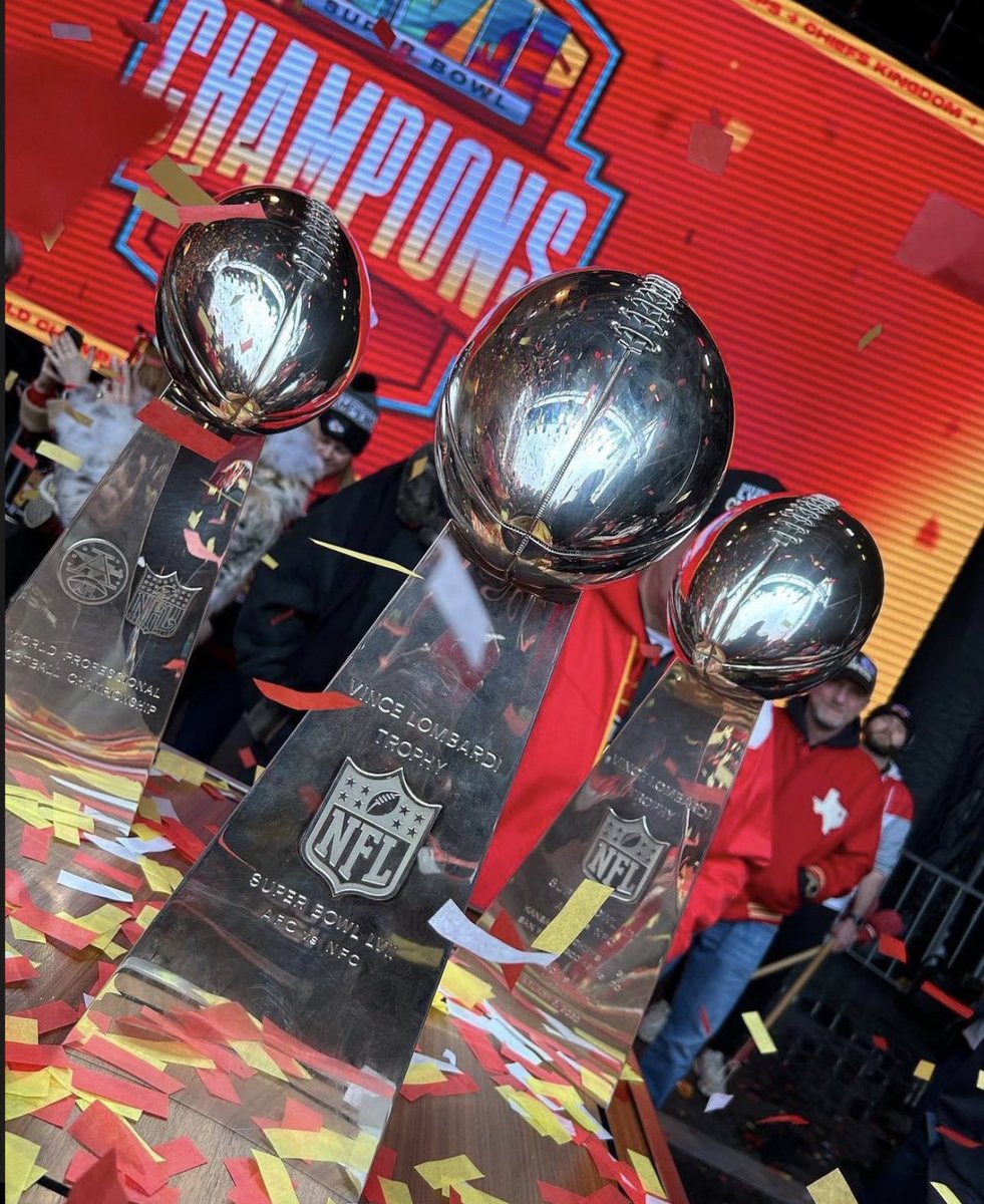 Bengals fans will say 3-1, but they wish that 3 looked like this😭 <a href="/teeituphiggins/">Cam ✰</a>