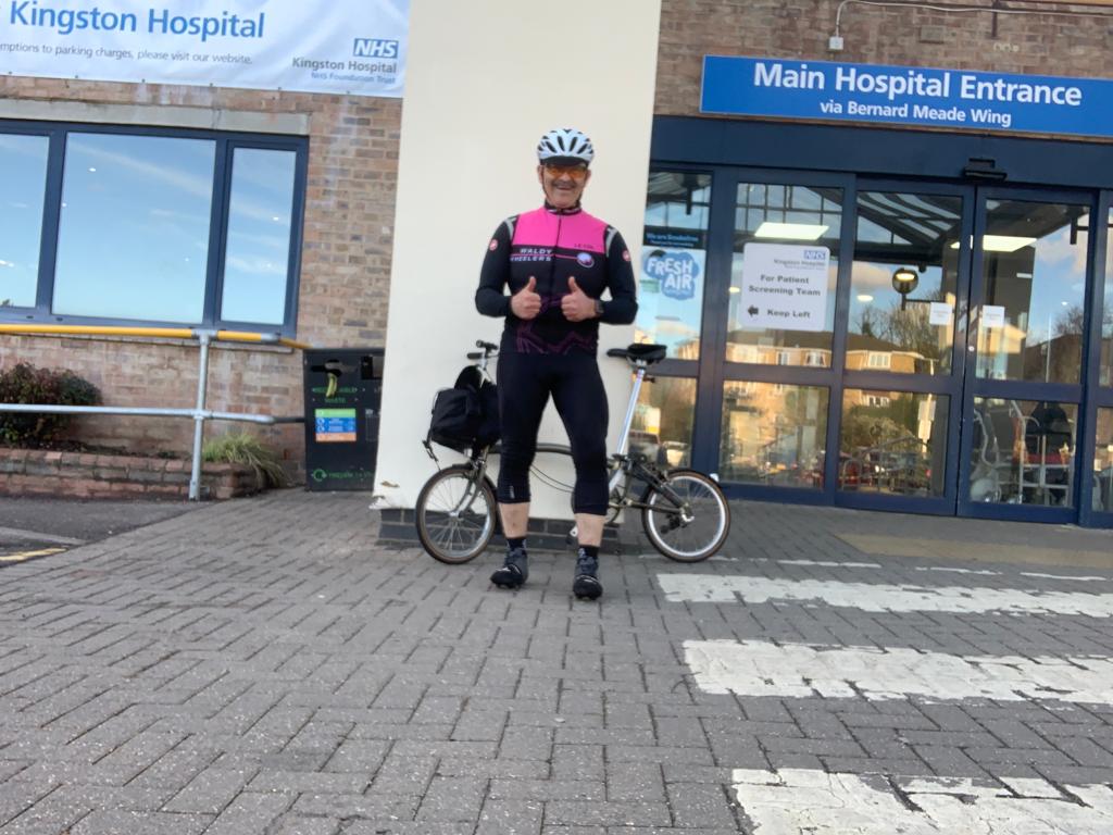WaldyWheelers's tweet photo. 👍👍 He made it !  @_RCarrington completed his #RideFor75 tour of London hospitals on his @BromptonBicycle , raising funds for @KingstonHospNHS @KHFTCharity https://t.co/mhca5DzcW7