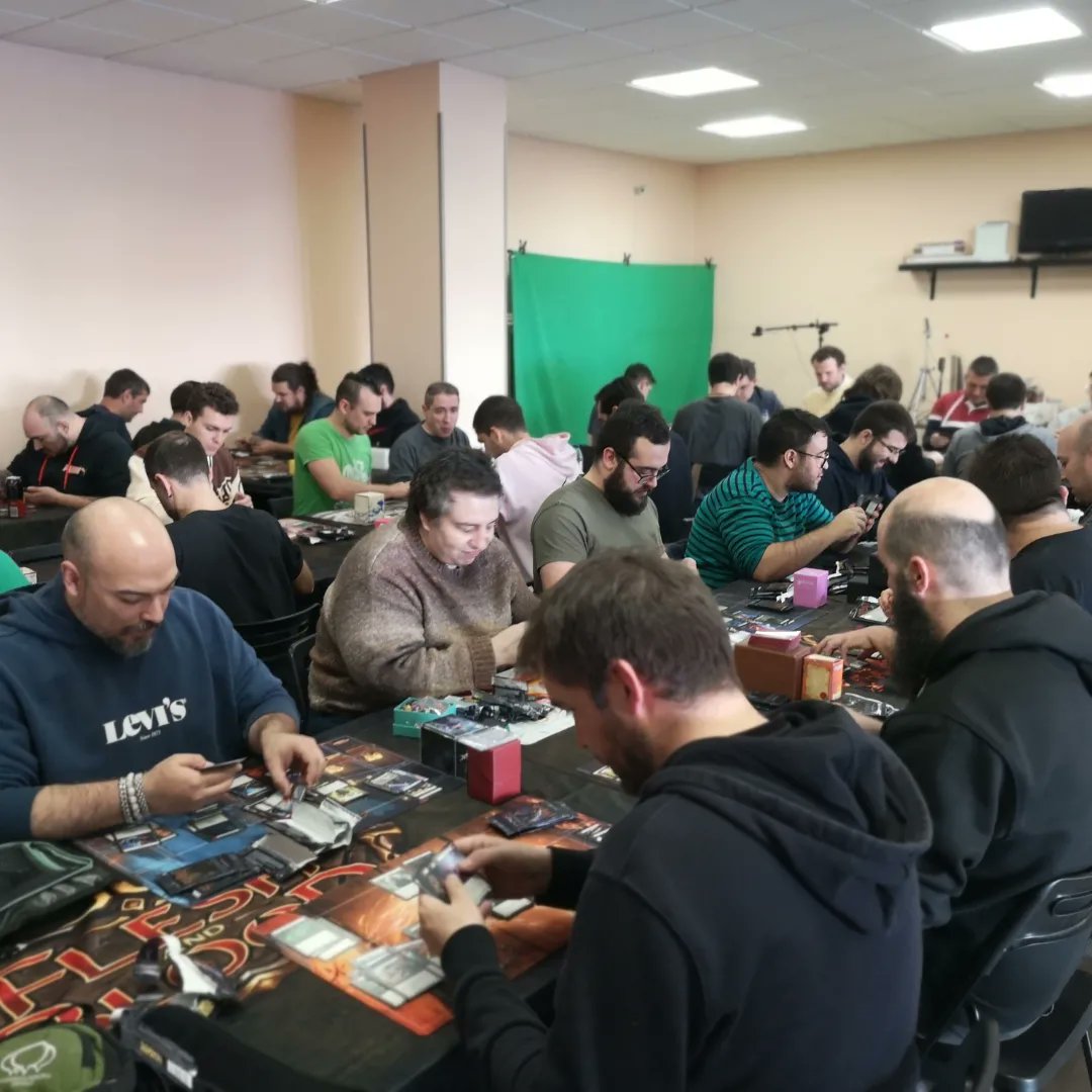 ozjuegos's tweet photo. ¡#Prerelease de #outsiders!
La nueva colección de @fabtcg.
En total 38 jugadores disfrutando del #sellado, abriendo #legendarias, luciendo camisetas de #equipo y luchando por la #ColdFoil y el #tapetete de #ThePitch 💪💪 https://t.co/t2atkgzZya