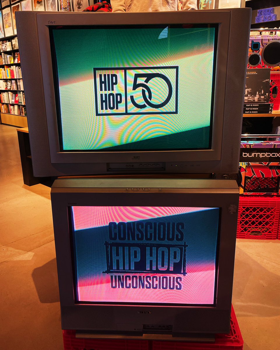 💥HIP HOP: Conscious, Unconscious at @fotografiska.newyork presented by @massappeal an incredible exhibition celebrating Hip Hop’s 50 year anniversary! Showcasing the genera through images from the beginning of Hip Hop all the way to now! #thebronx #hiphop50
