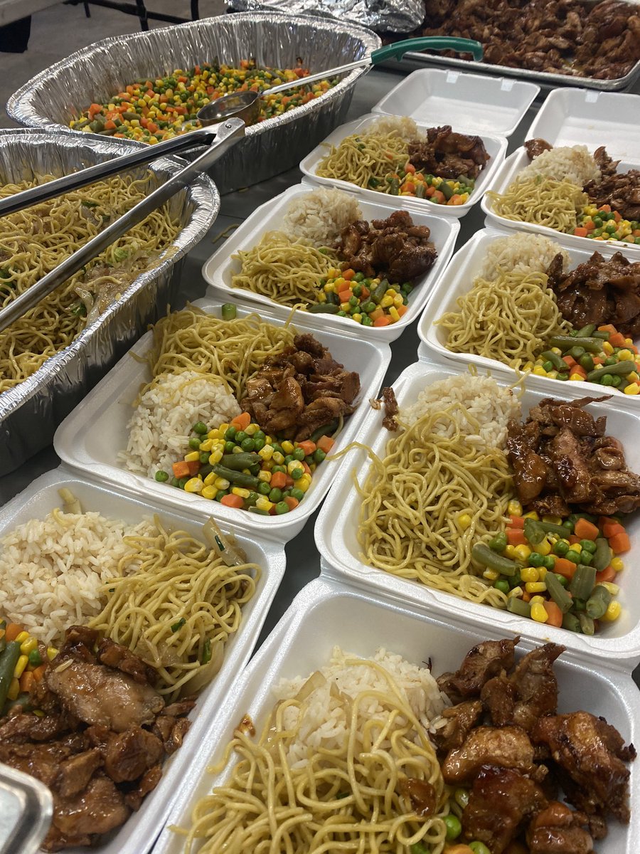 I feel so blessed and fortunate to be able to help others … 150 hot plates of food .. Feeding The Streets .. one day at a time 💜