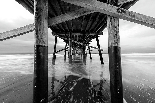 DesignFlip's tweet image. New artwork for sale! - "Newport Beach Pier" - fineartamerica.com/featured/newpo… @fineartamerica