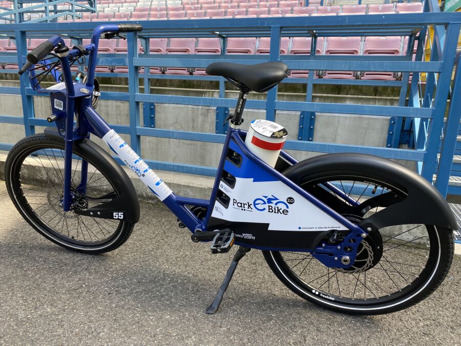 krakow_pl's tweet photo. #Krakow #parkingiPR #roweryelektryczne #ParkeBike 🚲🔋Rowerem elektrycznym od jutra dojedziesz z parkingów P+R, gdzie chcesz i z powrotem i to za darmo.
👇
https://t.co/8mRXT3RW3K
@oficerKRK
@krakow_pl @zdmk_krakow https://t.co/W1IQeUT7Ki