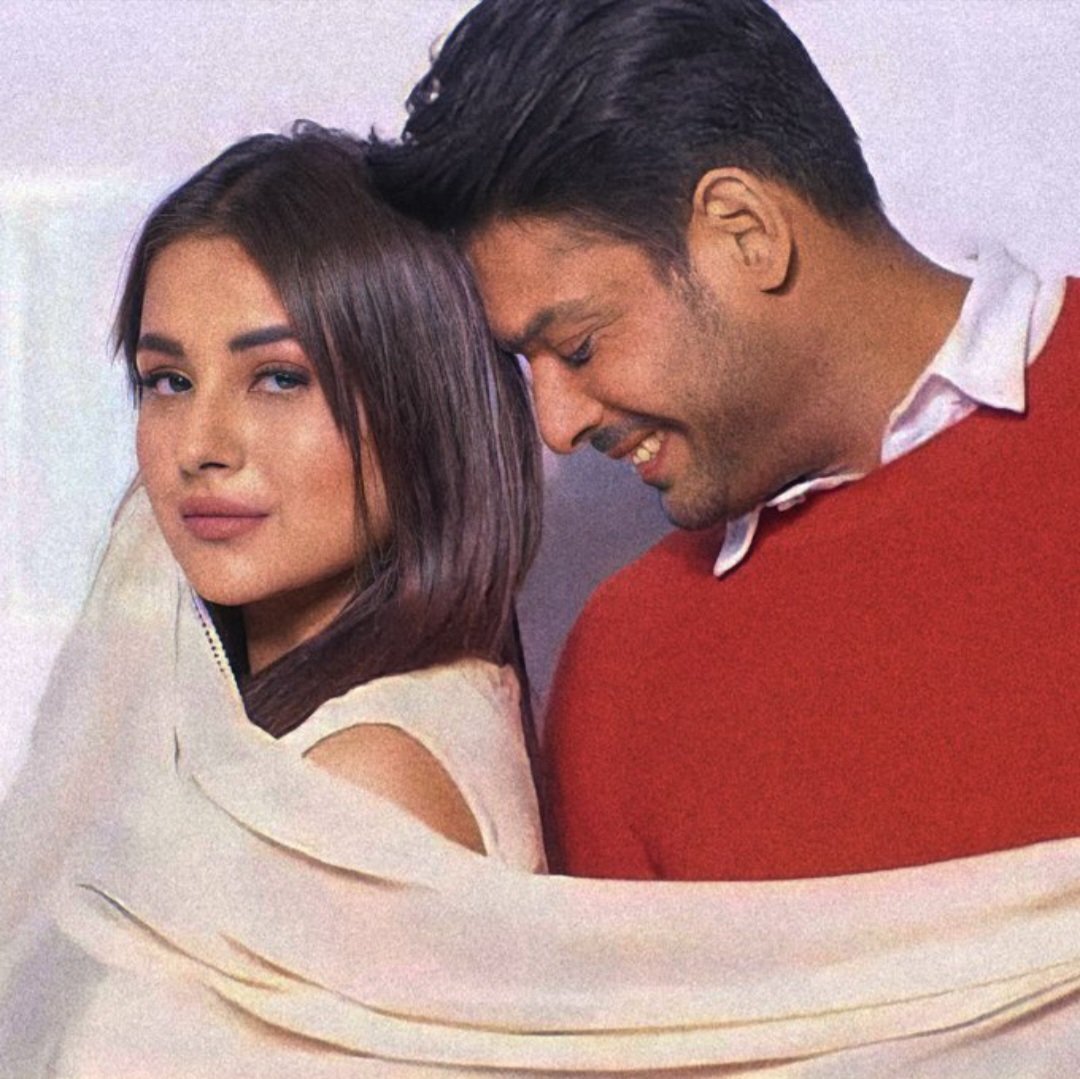 MohitDe36645336's tweet photo. So, here we are celebrating #BhulaDunga memories of are beloved #SidNaaz and personally i loved these pictures from the song of #BhulaDunga 
#SidharthShukla #SidharthShukla𓃵 #SidharthShukIaLivesOn #SidNaaz #ShehnaazGiII #SidNaazLivesOn #SidNaazBaaz 
3 YRS OF BHULA DUNGA https://t.co/AS4yaiPnIn