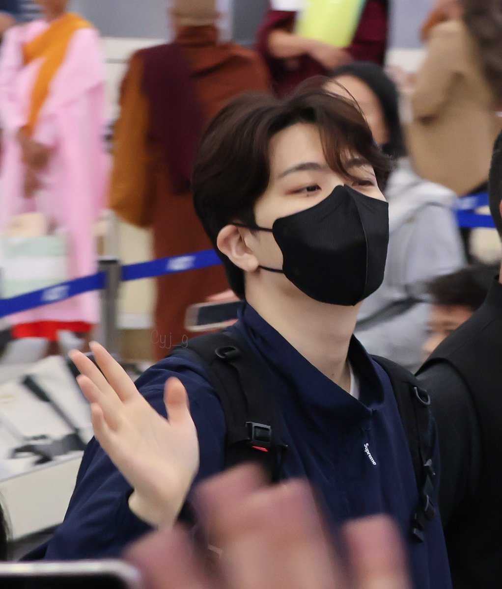 cyj_g's tweet photo. เดินทางปลอดภัยครับ
ไว้เจอกันใหม่💕
#YOUNGJAExKCON2023THAILAND
#YOUNGJAE @GOTYJ_Ars_Vita https://t.co/dvBllkxbrj