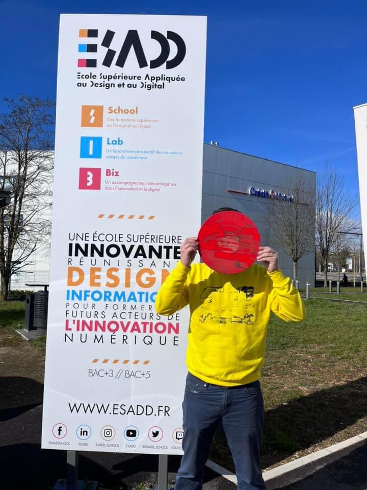 alekskuzz's tweet photo. La deuxième édition du Workshop Vie-Nyle Défectueux / Détournés à Ecole Supérieure Appliquée au Design et au Digital - @ESADD_School 
En partenariat avec @Foodies @protagomix 
#designnumerique #art #workshop #vinyle #dijon #recyclage #alekskuzz https://t.co/vYAXrEq3Sq