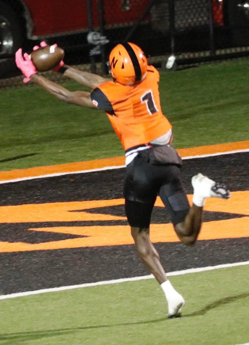 Congratulations <a href="/_chrisyoung0/">Christopher Young</a> <a href="/_KCrite2/">Kylan</a> and <a href="/isiah_kendall/">isiah</a> on making the BEST UNDER THE SUN!!!!!!