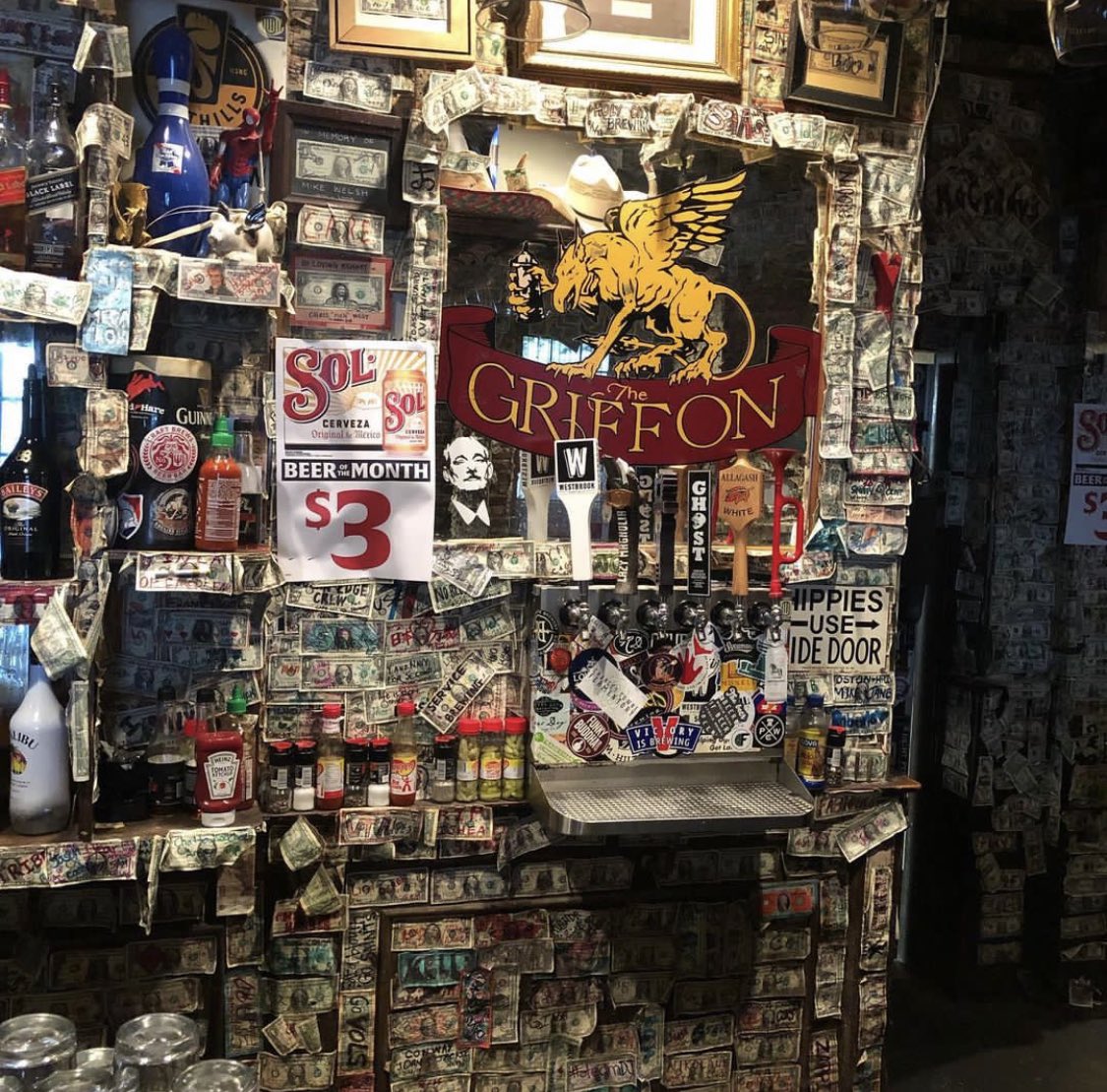 ChuckTownDaily's tweet photo. 5 Great Dive Bars in Charleston, SC for the casual laid-back experience - Charleston Daily - https://t.co/5LjvyN3Xi6
#chadrinks #charlestonlifestyle #charlestondaily https://t.co/2CfuG2qta4