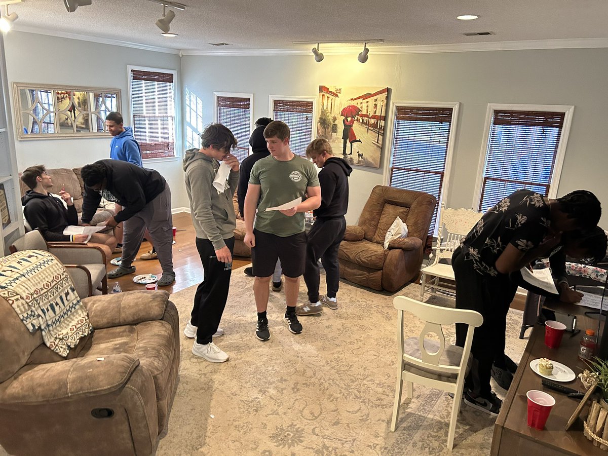 🗣️Great having the 2️⃣3️⃣ Leadership Council over for the draft‼️

Excited to see the accountability created and the direction they lead us 🐎in‼️

#𝘼𝙏𝙏𝘼𝘾𝙆

<a href="/KMHS_FootballGa/">𐂃 𝙆𝙈𝙃𝙎 𝙁𝙊𝙊𝙏𝘽𝘼𝙇𝙇 🏔️🔨</a> <a href="/KMHS_FBbooster/">KMHS Football Booster Club</a> <a href="/KMHSathletics/">Kennesaw Mtn.</a> <a href="/KMHS_GA/">Kennesaw Mountain HS</a> <a href="/CCSD_AD/">Athletics - Cobb County School District</a>