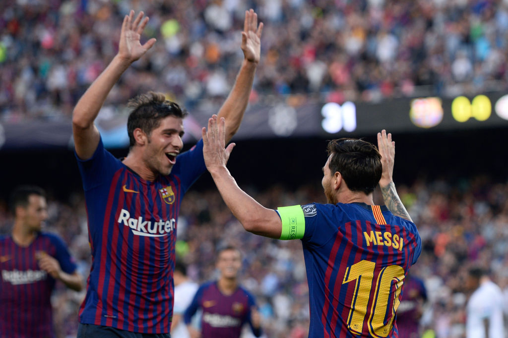 FabrizioRomano's tweet photo. Sergi Roberto: "I hope Messi comes back. We are waiting for him. He does not deserve the treatment he receives in Paris", told @JijantesFC 🔵🔴 #FCB 

"We are waiting for Leo, we want him at Barça". https://t.co/aRl8uEkfAF