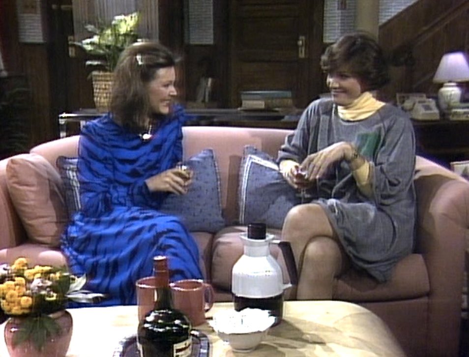 RetroNewsNow on Twitter: "📺DEBUT: 'Kate & Allie' starring Susan Saint