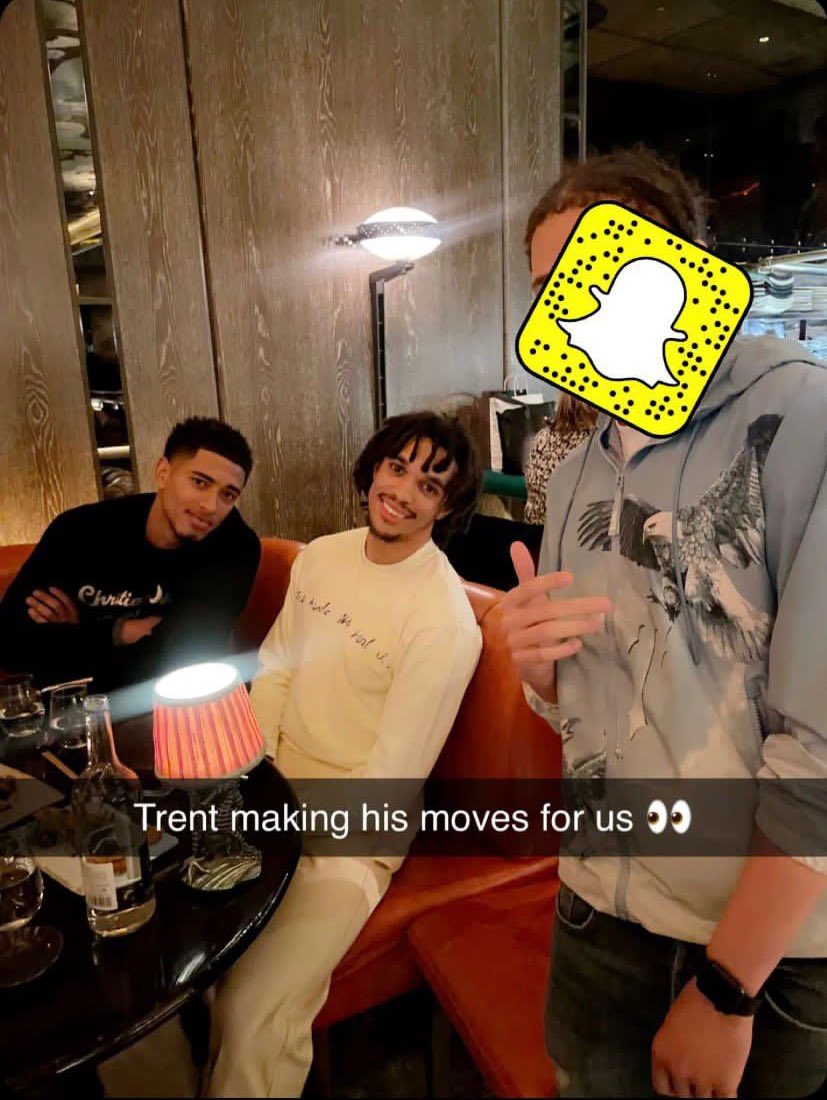 AnfieldAgenda's tweet photo. Trent spotted with Jude Bellingham 👀

[📸 Unique Palache] https://t.co/4kMFYNnOAH