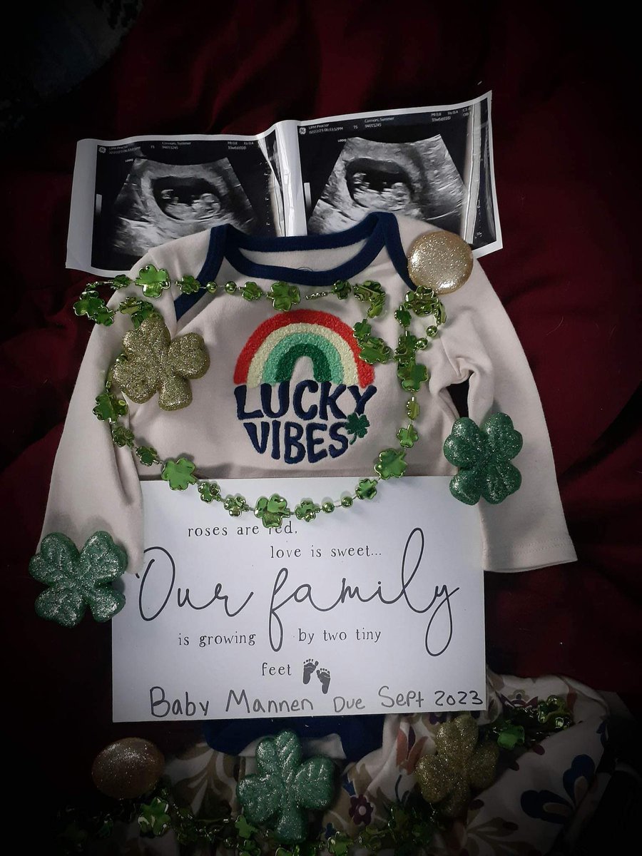 StreakingXBL's tweet photo. HEY
HEY
HEY
GUESS WHAT?!
WE’RE HAVING A BABY!!!!!!! ❤️🍀🎉 https://t.co/jdaJxBiyCN