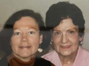 MEGAN MARKLE and HALLE BERRY ARE NOT WHITE PASSING. 

THIS IS WHITE PASSING.

Please get it together. I don't want to still be talking about this tomorrow.