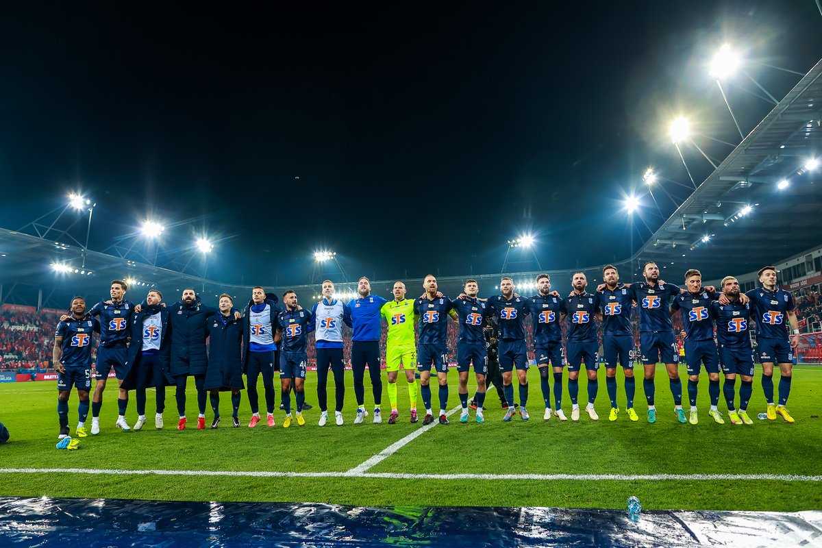 LechPoznan's tweet photo. 1922 lat Kolejorzu 🥳 #101Lecha https://t.co/NNV2zJeI5H