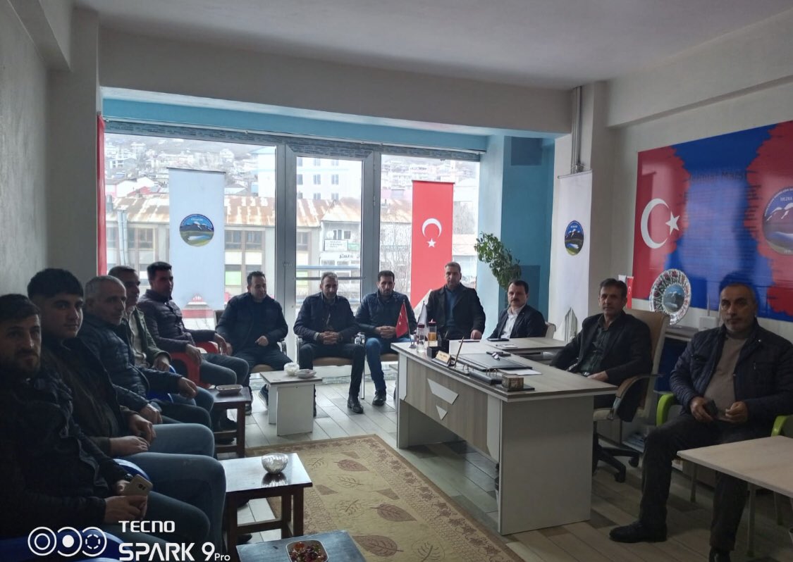 Ak Parti Bingöl Milletvekili aday adayı, sayın Nihat DOĞU ve beraberindeki heyet, derneğimizi ziyaret ettiler.

Nazik ziyaretlerinden dolayı kendilerine ve kıymetli heyetlerine teşekkür ediyor, çalışmalarında başarılar dilerim