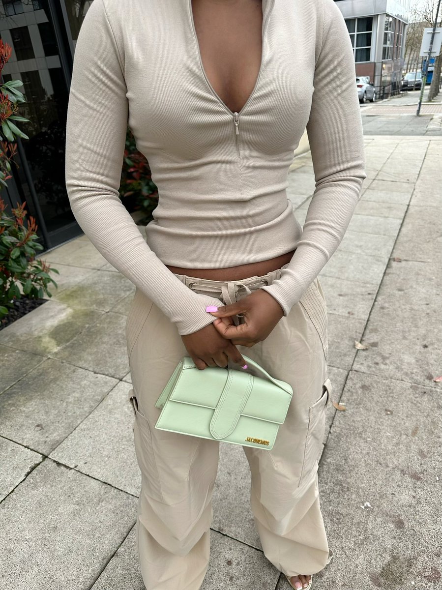 bella_okagbue's tweet photo. Crème de la crème 🤍

https://t.co/PQKp5CgHWZ https://t.co/wQPu63rJ4Y