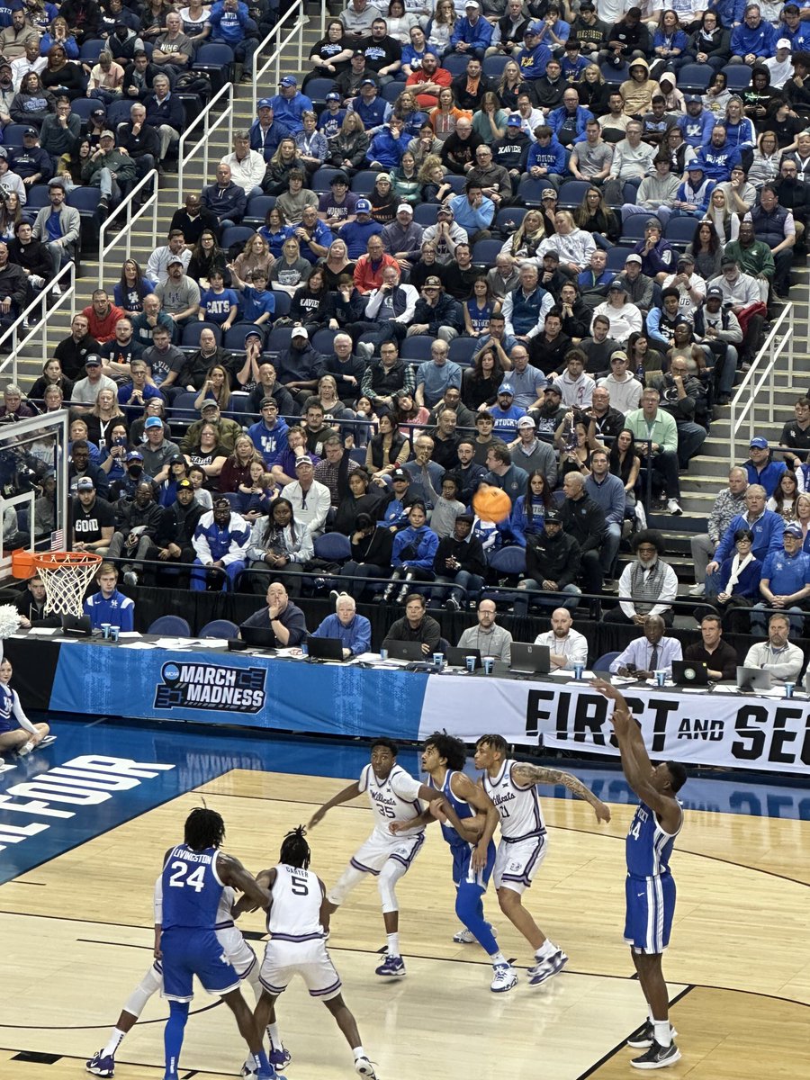 camilebte's tweet photo. GO BIG BLUE!!!!!! https://t.co/tvq4Wt429P