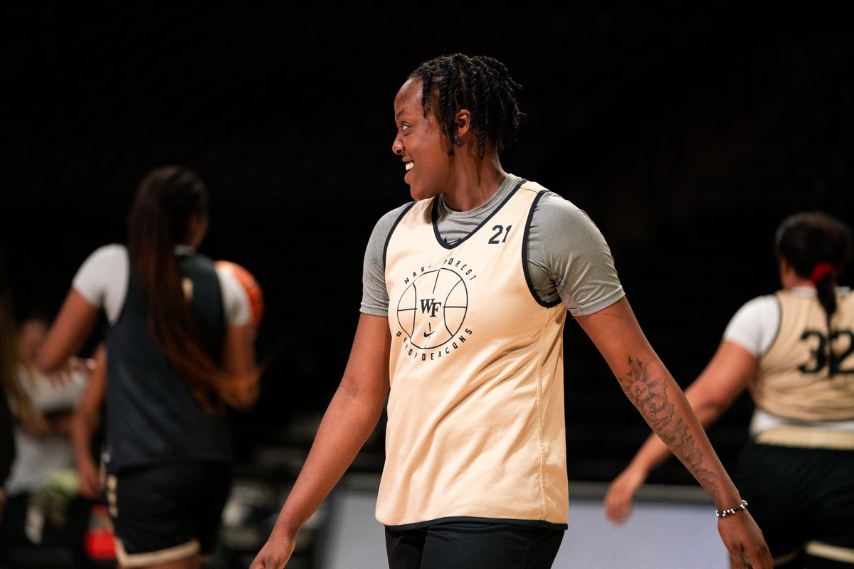 Taking another step into the Madness 😎

#GoDeacs 🎩