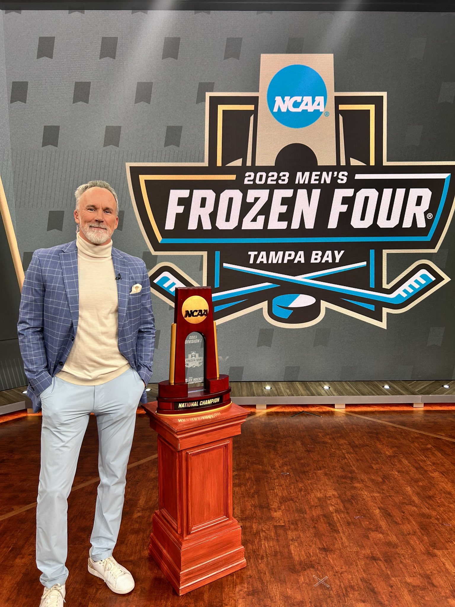 on Twitter "NCAA Men’s Selection Show coming up after we
