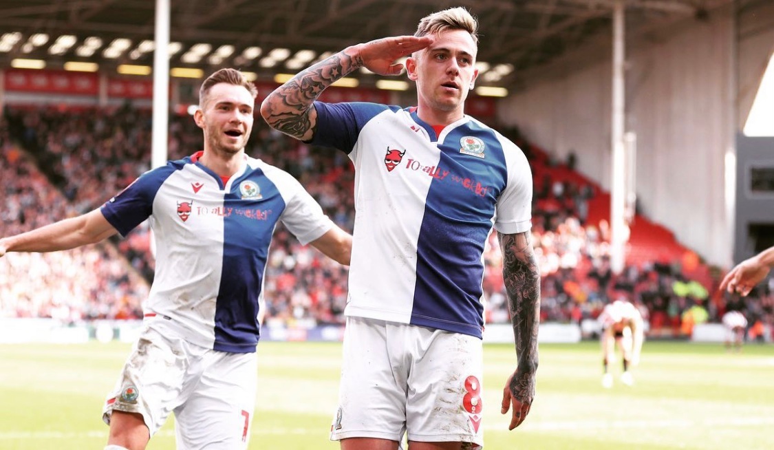 Van Domimc Hecke tweet media