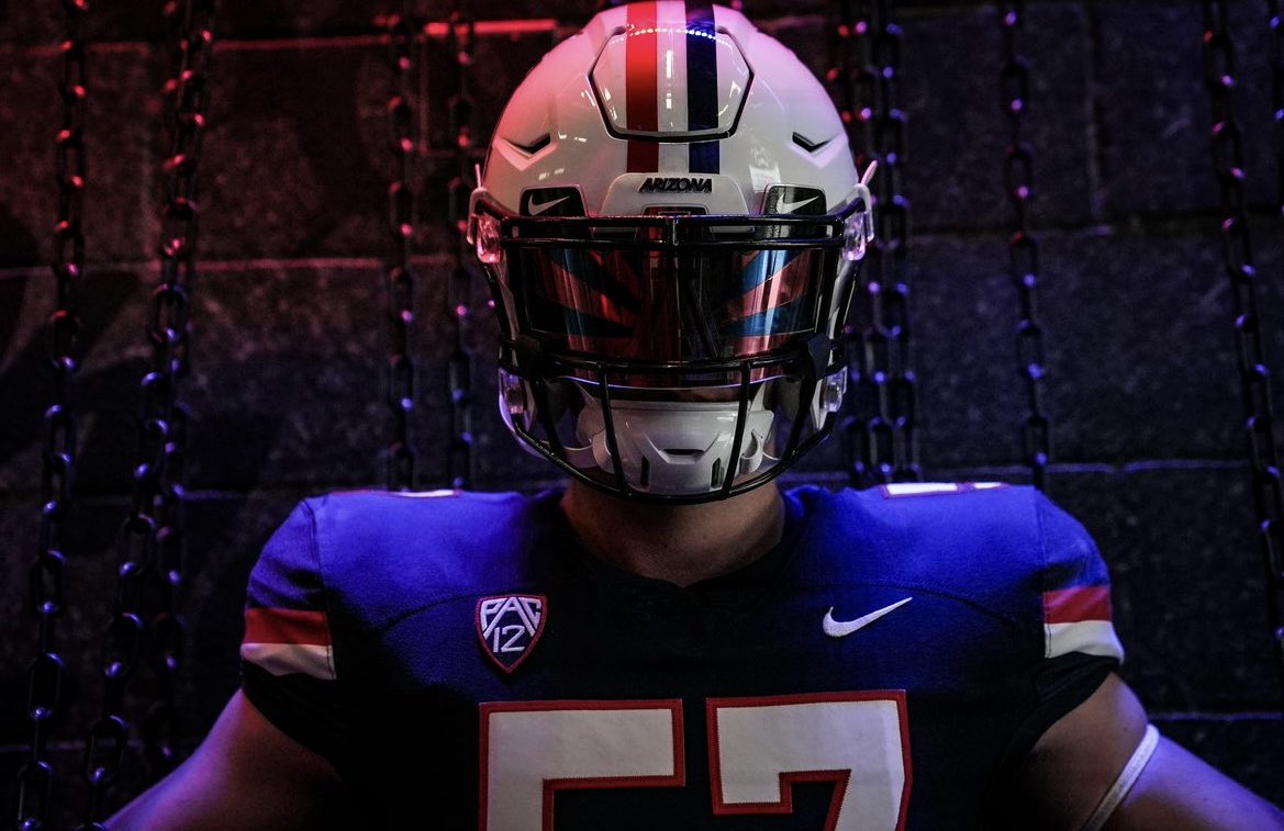 Thank you to <a href="/ArizonaFBall/">Arizona Football</a> for showing me and my family around the University of Arizona, it was so much fun.