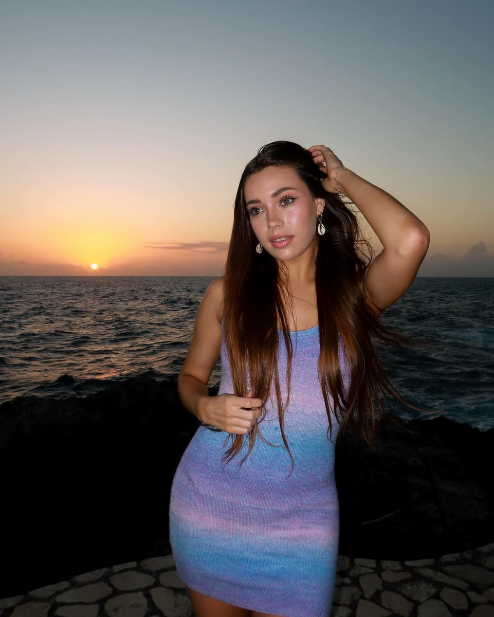 JaneGVST's tweet photo. . 　　 　　　　　. 　　　 
 ⋆  ·  ˚ 　　　  　
   ·　 · 
　 ✹ .  ⋆ ·  　 * 　 ✧
 ✦ 　 　 · 　　　 　　　　
 * 　　　 　　 　　　　 ˚ https://t.co/Rwm0EzMTRk