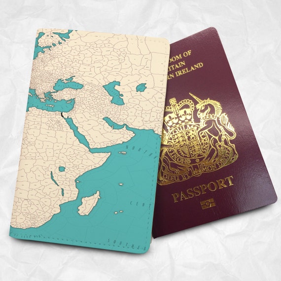 BeeBeeStyleShop's tweet photo. Personalised Custom Name Passport Cover Passport https://t.co/aAeaisEttE #travel #gifts #passportholder #passportcover #cardholder #leather @etsymktgtool https://t.co/mdAPY70w2y