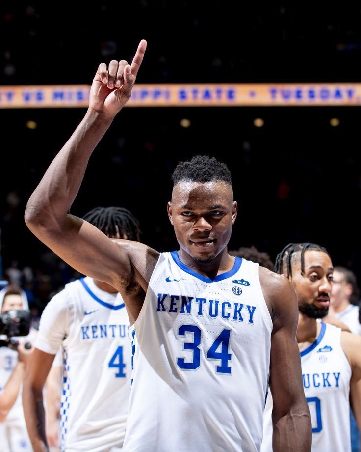 Oscar Tshiebwe in 2 seasons at Kentucky 

- 1,000 Point Scorer
- 2022 National Player of the Year
- Led NCAA in rebounds both seasons 

Truly one of the greatest players to ever suit up in the blue and white. We will never see another player like Big O  ⚪️🔵