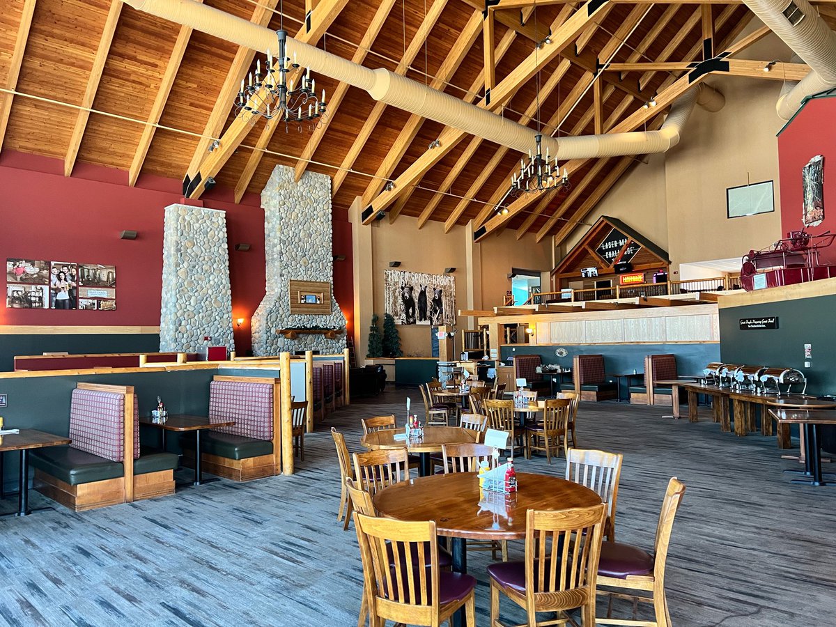 3BearsResort's tweet photo. 🚨LAST CALL🚨 on our Spring Break Special rate!

Come Join Us At Three Bears Resort!

Click the link for more info: https://t.co/ijzMRTp6qV https://t.co/467IqqZgRU